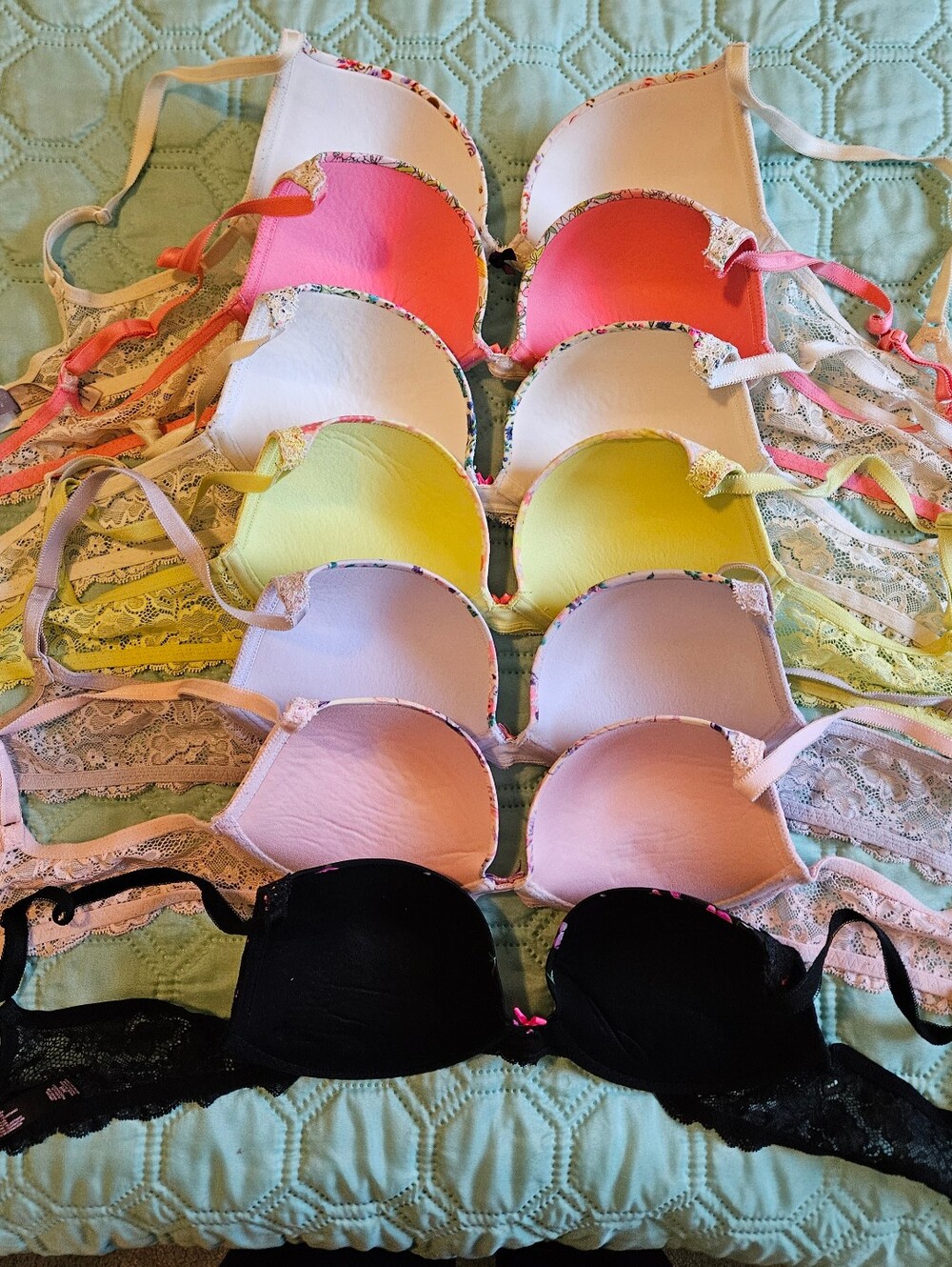 Victoria's Secret Bra Bundle 36B Dream Angels Push-Up - Picture 3 of 4